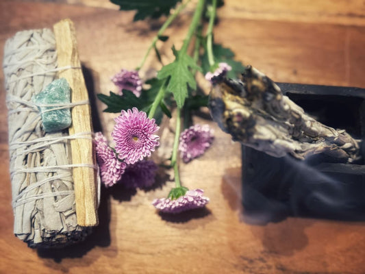 Sage,Cystal and Palo Santo Bundle